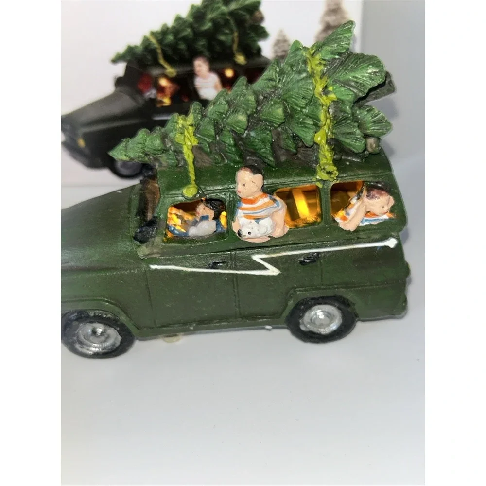 Holiday Time Delivering The Tree 3AG13 Boxed Lights Up Tested And Working